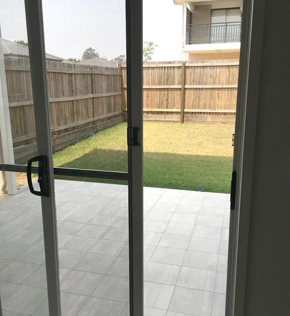 Sliding door fly screen